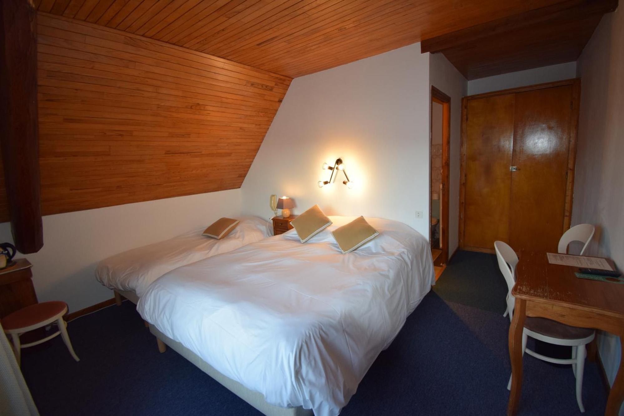 Hotel Les Chenets Saint-Julien-en-Champsaur Ngoại thất bức ảnh