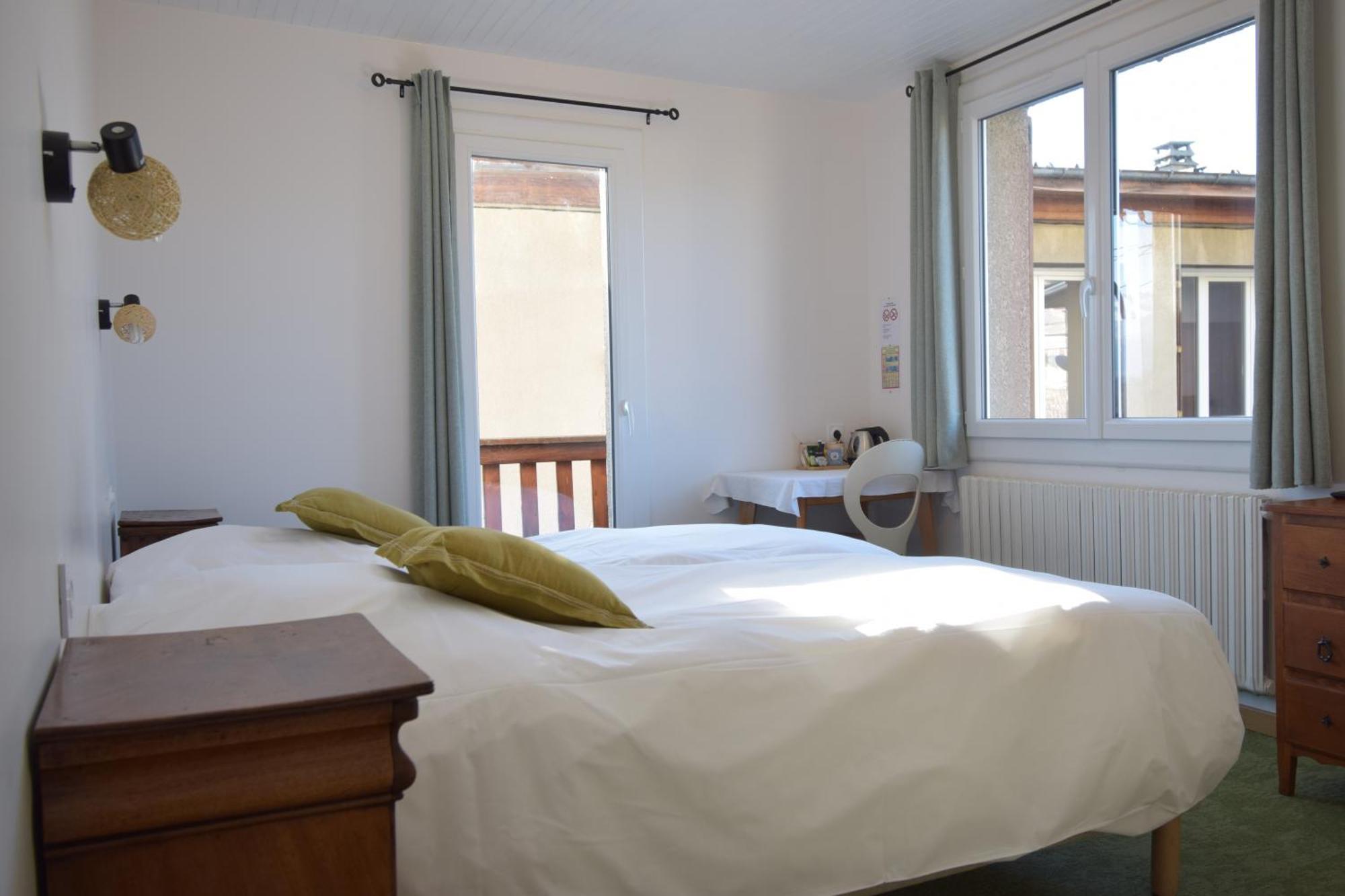 Hotel Les Chenets Saint-Julien-en-Champsaur Ngoại thất bức ảnh