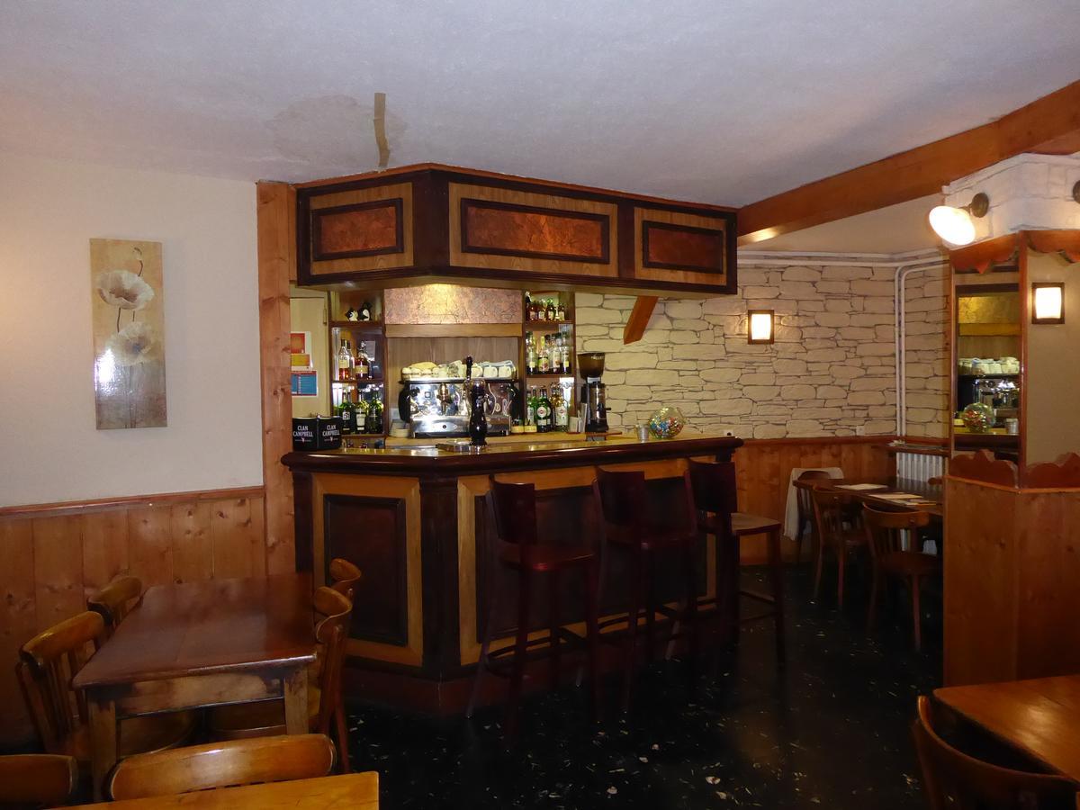 Hotel Les Chenets Saint-Julien-en-Champsaur Ngoại thất bức ảnh